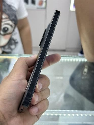 ipad m: IPhone 16 Pro Max, Б/у, 256 ГБ, Графит, Зарядное устройство, Защитное стекло, Чехол, 92 % — 4