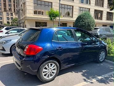 6: Toyota Auris: 2009 г., 1.6 л, Механика, Бензин, Хэтчбэк — 6