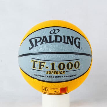 мячи для художественной гимнастики: Баскетбольный мяч Spalding TF-1000 Характеристики: Марка — 1