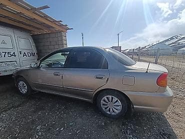 Kia Spectra: 2002 г., 1.6 л, Ручные, Бензин, Седан
