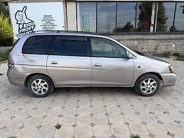 5100 r18: Toyota Ipsum: 2001 г., 2 л, Автомат, Бензин, Универсал — 4