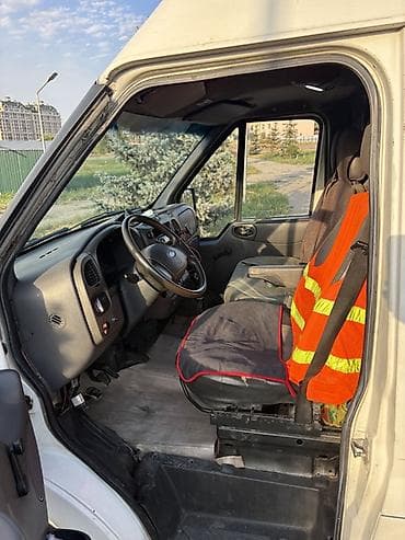 траспортер: Ford Transit: 2000 г., 2 л, Механика, Дизель, Фургон — 10