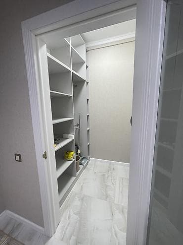 room: 2 комнаты, Риэлтор — 9