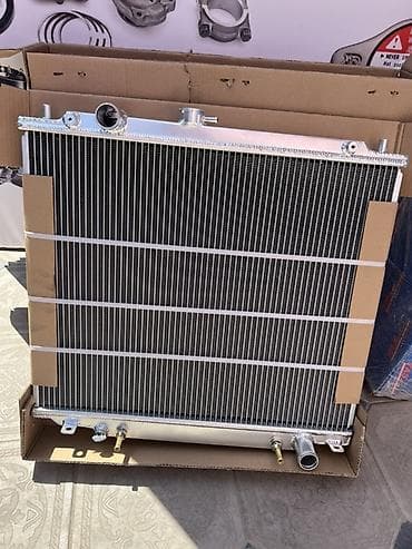 Алюминиевый радиатор охлаждения двигателя - Материал: полностью