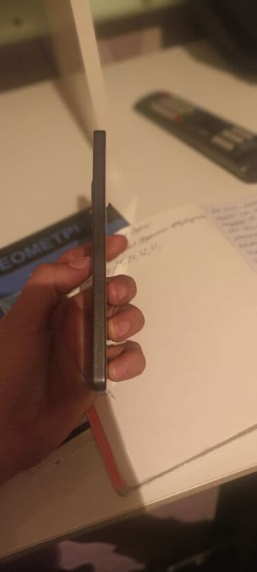 Мобильные телефоны и аксессуары: Poco M6, Б/у, 256 ГБ, цвет - Черный, 2 SIM — 4