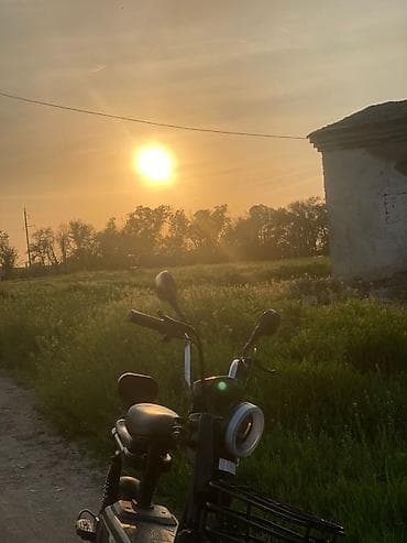 мопед для доставки: Электроскутер городского типа - Компоновка: классическая рама с — 1