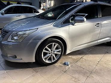 town ace: Toyota Avensis: 2011 г., 1.8 л, Автомат, Бензин, Универсал — 1