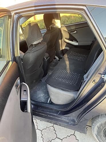 highlander 2018: Toyota Prius: 2015 г., 1.8 л, Автомат, Гибрид, Хэтчбэк — 6