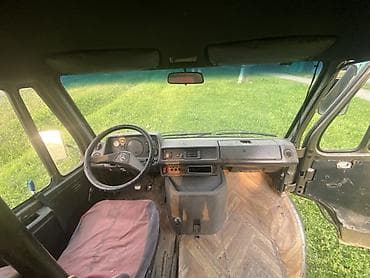 перегородки для спринтера: Mercedes-Benz Спринтер: 1993 г., 2.3 л, Дизель — 6