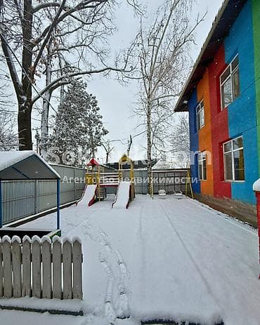 Продажа коммерческой недвижимости: 🏠Продаётся детский сад в г. Шопоков 🟡Комнаты: 16 комнат 🟡Участок — 3