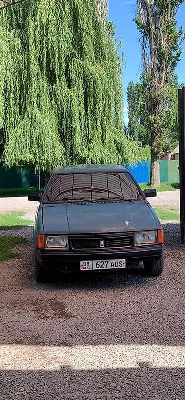 авто в такси: Москвич 2141: 1992 г., 1.5 л, Механика, Бензин, Хэтчбэк — 7