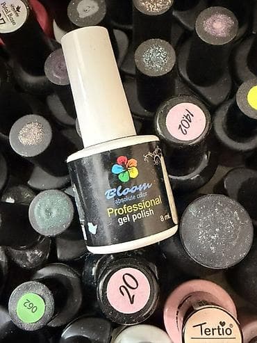 Оборудование для салонов красоты: Большой набор материалов для маникюра (гелевые лаки и базы) — 9