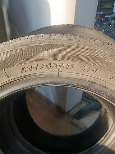 byd yuan plus: Шины 225 / 55 / R 17, Лето, Б/у, Пара, Легковые, Япония — 2