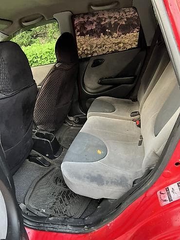 Продажа авто: Honda Fit: 2001 г., 1.3 л, Вариатор, Бензин, Хэтчбэк — 3