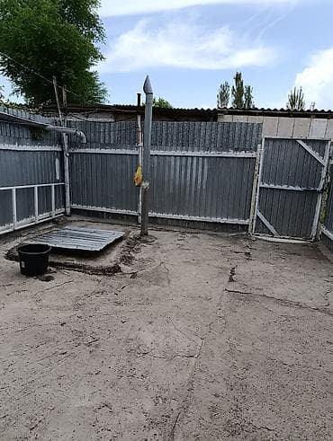 дом город кара балта: Продается 2х комнатная квартира барачного типа. Имеется собственная — 4