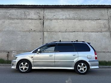 golf 4 2 3: Mitsubishi Space Wagon: 2000 г., 2.4 л, Ручные, Бензин, Универсал — 1