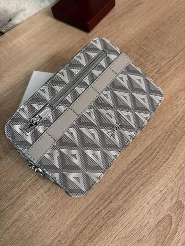 Башка аксессуарлар: Сумка-клатч Dior в серо-белой гамме - Корпус из плотного текстиля с — 4