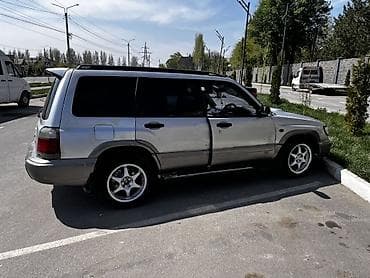 Subaru Forester: 1997 г., 2 л, Автомат, Бензин, Кроссовер