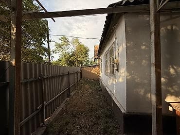 Коммерческая недвижимость: 3х комнатный дом, кухня территория 4,8 соток, большой металлический — 3