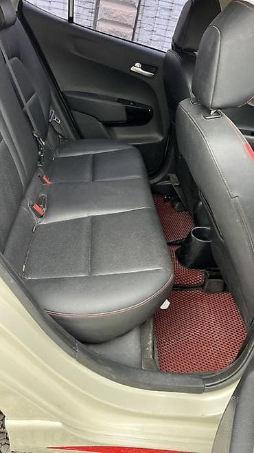 продаю вазу: Kia Picanto: 2017 г., 1 л, Автомат, Бензин, Хэтчбэк — 8