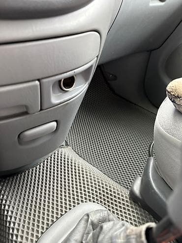 Toyota Previa: 2004 г. — 6