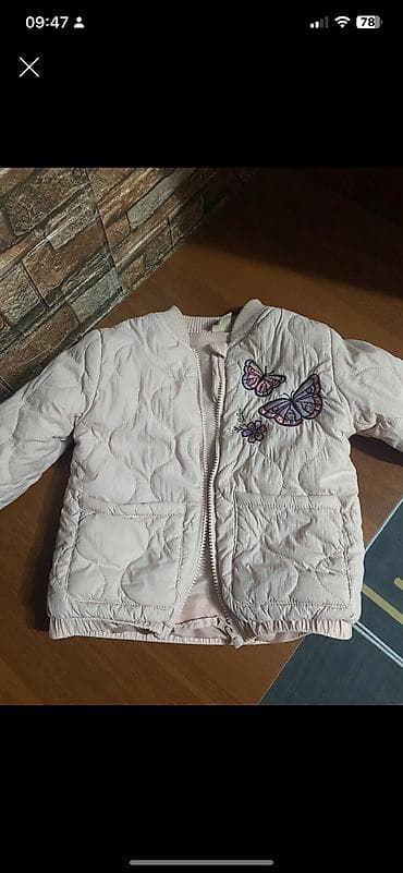 Жаш балдардын бут кийими: За все 4 куртки, 500 сом. Новые — 4
