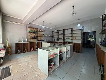 Кыймылсыз мүлк: 📍ул. Московская 🔘Этажи 1/8 🔘97м² Продается коммерческое помещение на — 2