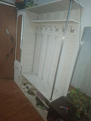 парта ош: Шкафы и двух ярусная кровать. в отличном состоянии. продаём из за — 4