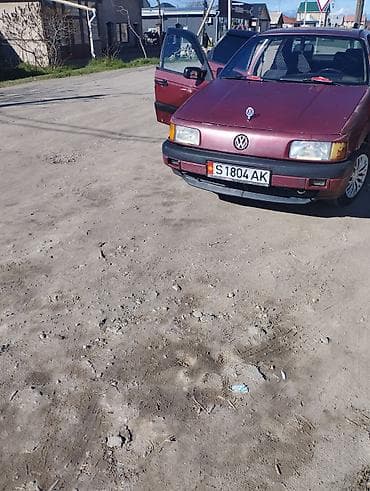 ct 200: Volkswagen Passat: 1988 г., 1.8 л, Механика, Бензин, Хэтчбэк — 8