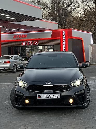 cls 55: Kia K3: 2020 г., 1.6 л, Робот, Бензин, Хэтчбэк — 2