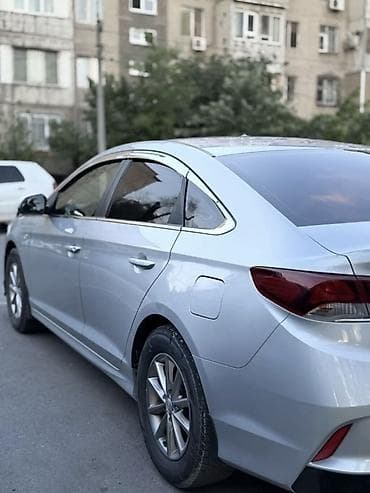 Hyundai Sonata: 2018 г., 2 л, Автомат, Газ, Седан — 3