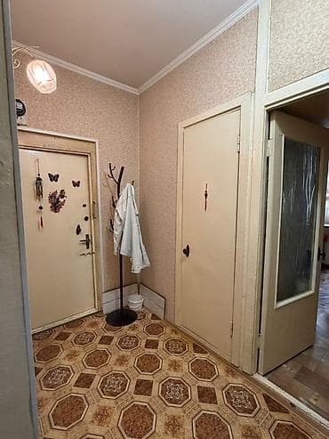 комната восток 5: 3 комнаты, 68 м², 106 серия улучшенная, 1 этаж, Косметический ремонт — 8
