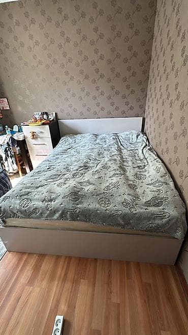 двойной кровать: Спальный гарнитур, Б/у, Двуспальная кровать, Самовывоз, цвет - Бежевый — 1