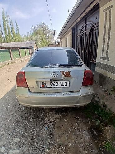 Скупка авто: Toyota Avensis седан, серебристый цвет, машина журот ремонт жумуштары — 3