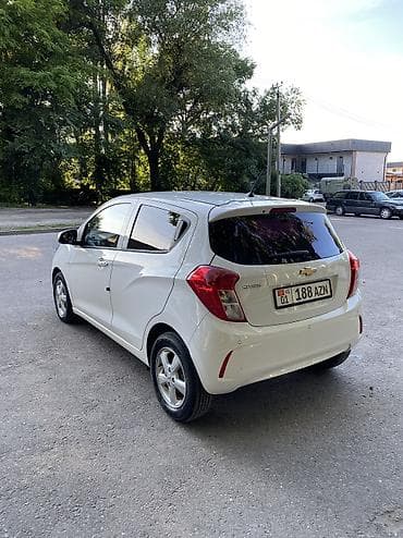Транспорт: Chevrolet Spark: 2019 г., 1 л, Автомат, Бензин, Хэтчбэк — 4