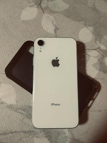 чехлов: IPhone Xr, Б/у, 128 ГБ, Белый, Чехол, 79 % — 6