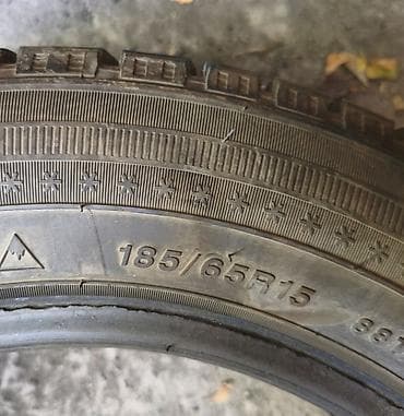 голтф 2: Шины размер 185/65 R15. 2 штуки зимние в отл состоянии и 1 летний в — 3