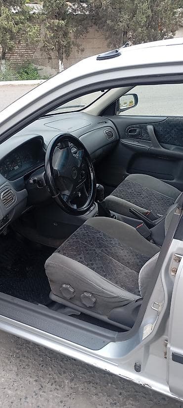 honda civic 2008: Mazda 323: 1998 г., 1.6 л, Механика, Бензин — 5