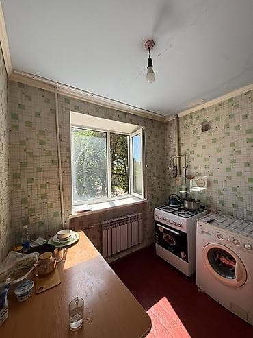 2 комнатную квартиру в бишкеке: 1 комната, 30 м², 104 серия, 2 этаж, Косметический ремонт — 4