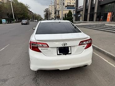 step 2: Toyota Camry: 2012 г., 2.5 л, Седан — 7