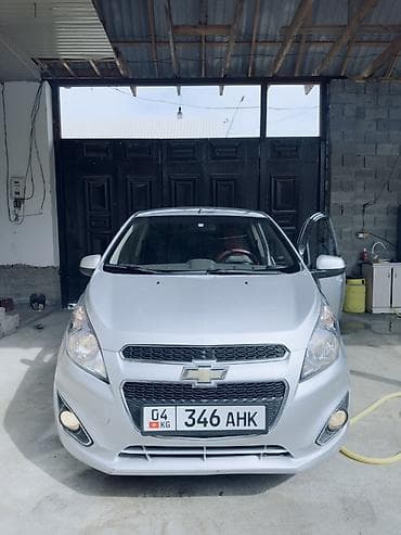 Chevrolet Spark: 2014 г., 1 л, Автомат, Бензин, Хэтчбэк
