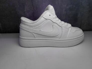 женские зимние сапоги из натуральной кожи и меха: Кроссовки, 36, 40, Air Jordan, Новый, цвет - Белый, Самовывоз, Платная доставка — 7