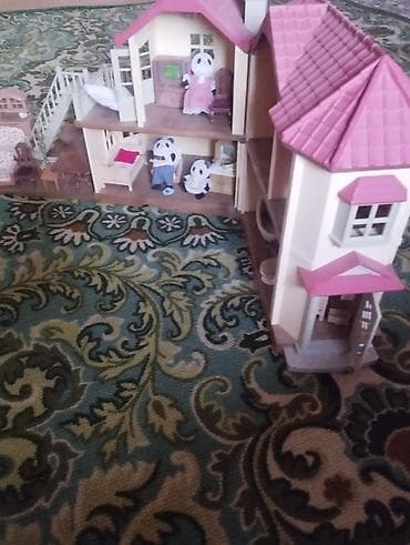 домик из картона: Игровой домик для фигурок (в стиле Sylvanian Families) - Двухэтажный — 1