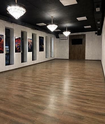 пл: Аренда офисов, 330 м², В административном здании, 1 линия — 2
