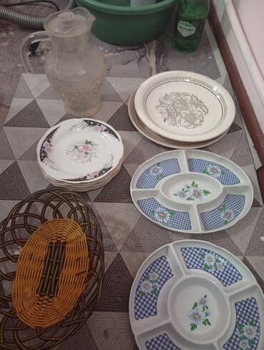 отдам даром строительный мусор: Район 4 гор больница отдам даром тем кто реально нуждается тарелки — 2