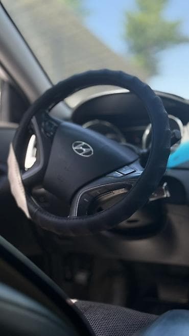 торсион багажника: Hyundai Sonata: 2010 г., 2 л, Автомат, Бензин, Седан — 8