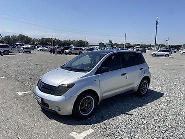 devo matiz: Toyota Ist: 2003 г., 1.5 л, Автомат, Бензин, Хэтчбэк — 1