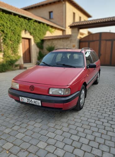 Водный транспорт: Volkswagen Passat: 1992 г., 1.8 л, Механика, Бензин, Седан — 2
