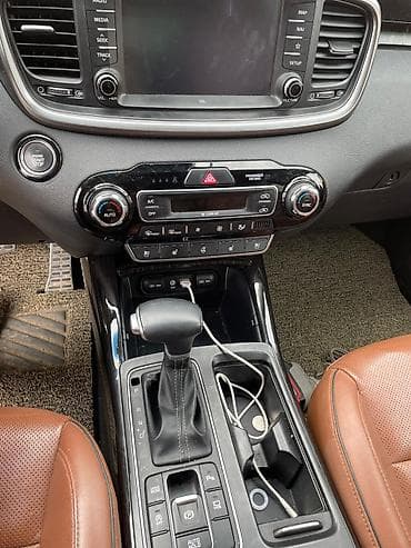 камуфляж ткань: Kia Sorento: 2019 г., 2.2 л, Автомат, Дизель, Кроссовер — 4