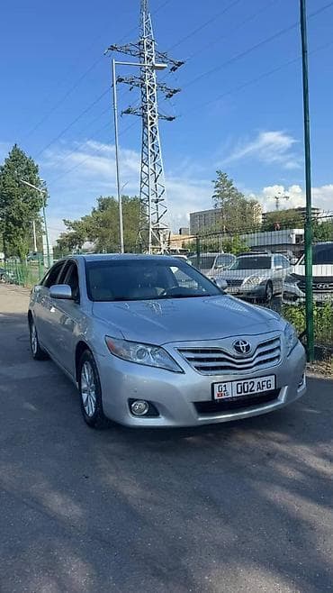 реалии: Toyota Camry: 2010 г., 2.5 л, Автомат, Бензин, Седан — 1